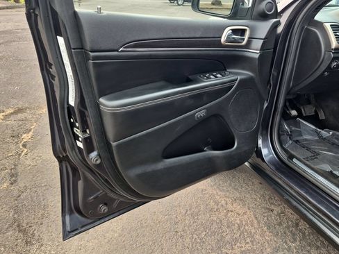Used 2014 Jeep Grand Cherokee Limited AWD/4WD image 9