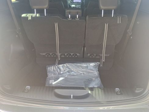 New 2025 Chrysler Pacifica Select image 27