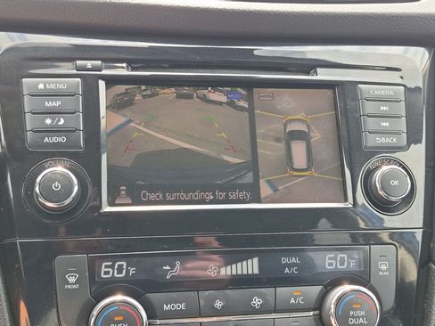 Used 2018 Nissan Rogue SL AWD/4WD image 24