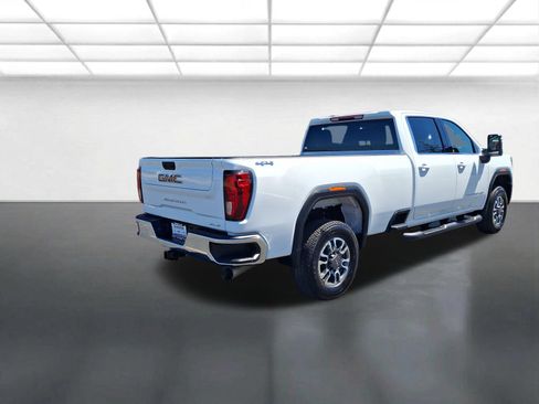 Used 2024 GMC Sierra 3500 SLE w/ SLE Convenience Package AWD/4WD image 4