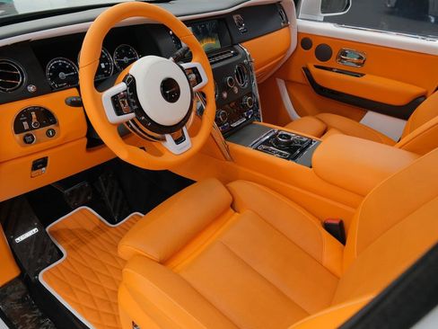 Used 2024 Rolls-Royce Cullinan AWD/4WD image 36