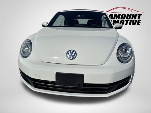 Used 2013 Volkswagen Beetle TDI image 2