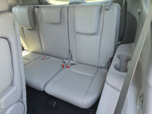 Used 2017 Toyota Highlander XLE AWD/4WD image 14