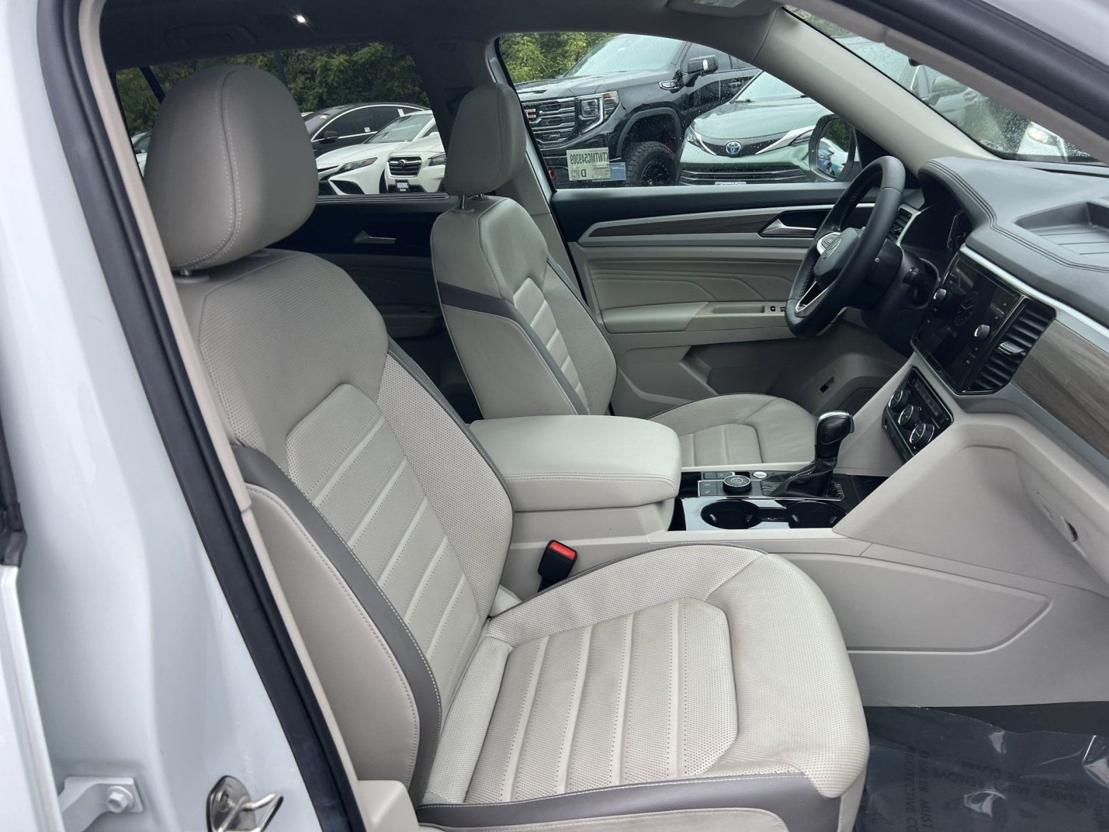 Used 2021 Volkswagen Atlas SEL Premium AWD/4WD image 28