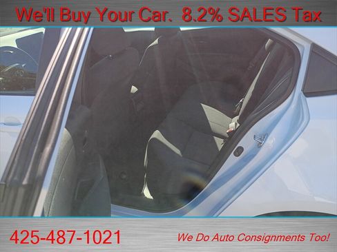 Used 2024 Toyota Corolla LE FWD image 30