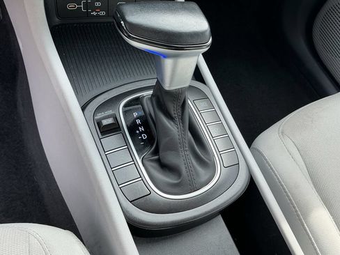 Used 2024 Hyundai Kona SEL FWD image 15