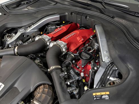 Certified 2019 Ferrari Portofino RWD image 40