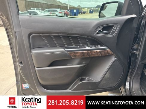 Used 2022 GMC Canyon Denali image 11