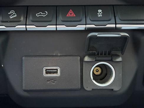 Used 2020 Chevrolet Silverado 1500 Custom Trail Boss w/ Custom Convenience Package image 11