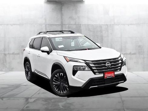 New 2026 Nissan Pathfinder Platinum image 2