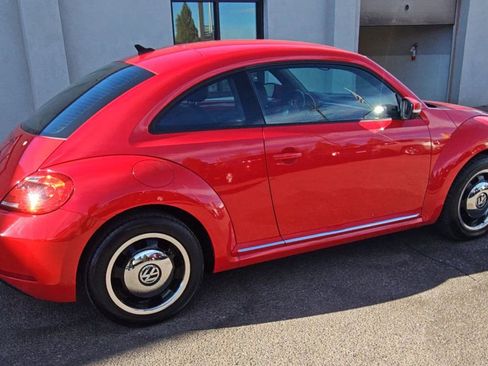 Used 2014 Volkswagen Beetle 2.5 image 8