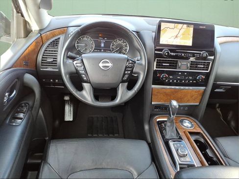 Used 2023 Nissan Armada SL w/ Captain's Chairs Package image 9