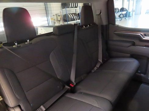Used 2023 Chevrolet Silverado 1500 LT AWD/4WD image 32