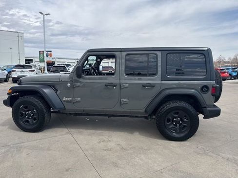 Used 2019 Jeep Wrangler Unlimited Sport image 8