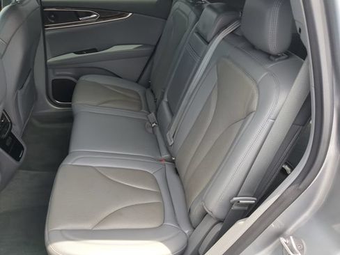 Used 2022 Lincoln Nautilus Reserve FWD image 19