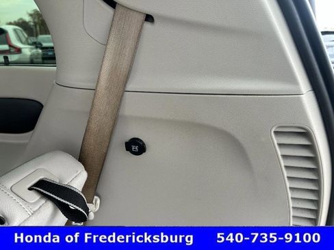 Used 2020 Chrysler Pacifica Touring-L w/ Advanced Safetytec Group image 48