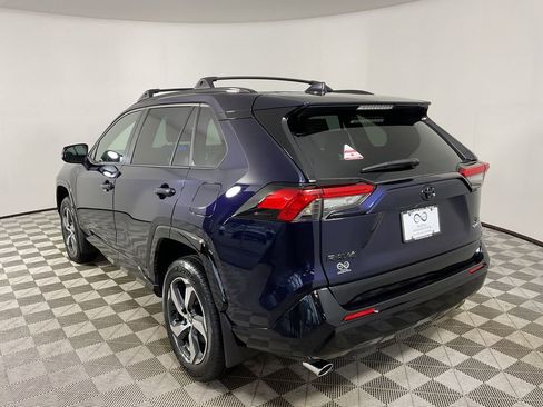New 2025 Toyota RAV4 SE image 6