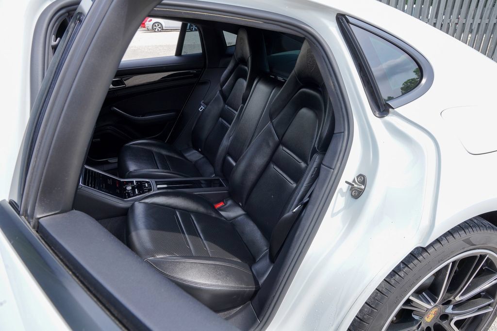 Used 2020 Porsche Panamera 4 AWD/4WD image 34