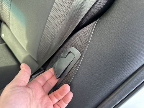 Certified 2022 Subaru Outback Premium image 34