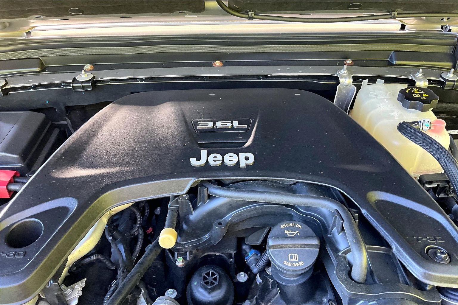 Used 2020 Jeep Gladiator Rubicon AWD/4WD image 10