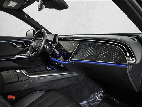 Used 2025 Mercedes-Benz E 350 4MATIC Sedan w/ Driver Assistance Package image 24