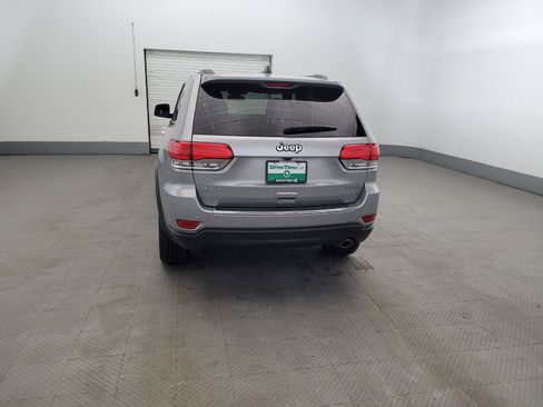 Used 2019 Jeep Grand Cherokee Limited AWD/4WD image 6