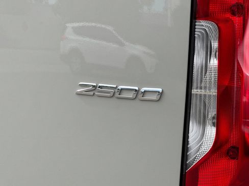 New 2025 Mercedes-Benz Sprinter 2500 image 32