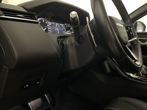 Used 2021 Land Rover Range Rover Velar R-Dynamic S image 12
