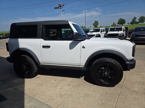 Used 2024 Ford Bronco Black Diamond AWD/4WD image 12