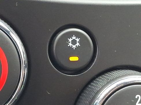 Used 2020 Chevrolet Trax LS image 23