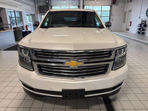 Used 2018 Chevrolet Suburban Premier AWD/4WD image 8