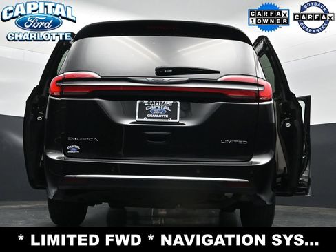 Used 2024 Chrysler Pacifica Limited FWD image 40