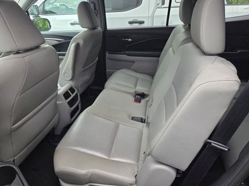 Used 2018 Honda Pilot EX-L image 11