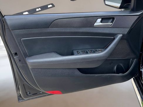 Used 2017 Hyundai Sonata Sport w/ Value Edition Package 02 FWD image 19