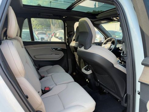 Certified 2025 Volvo XC90 B6 Plus image 11