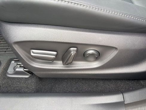 Certified 2026 Toyota Crown XLE image 42