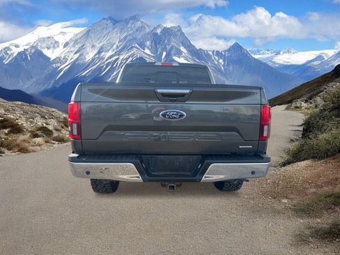 Used 2018 Ford F150 Lariat w/ Equipment Group 502A Luxury image 4