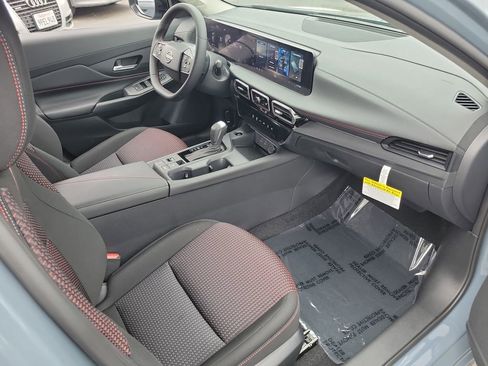 New 2026 Nissan Sentra SR w/ Floor Mat Package image 11