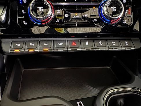 Used 2024 GMC Sierra 1500 AT4X image 51