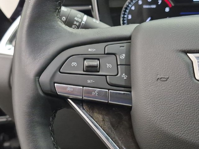 Certified 2024 Cadillac XT6 Premium Luxury w/ LPO, Floor Liner Package AWD/4WD image 11