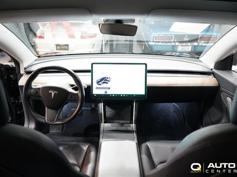 Used 2018 Tesla Model 3 Long Range image 13