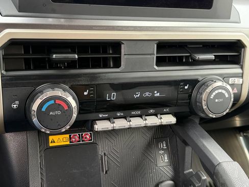 Certified 2025 Toyota Tacoma TRD Off-Road w/ TRD Off Road Upgrade Package AWD/4WD image 22