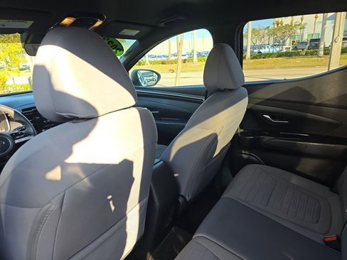 Used 2022 Hyundai Santa Cruz SEL image 12