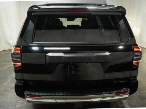 Certified 2025 Toyota 4Runner Trailhunter AWD/4WD image 5