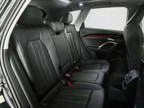 Certified 2025 Audi Q5 Premium Plus w/ Premium Plus image 21