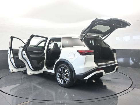 Used 2023 INFINITI QX60 Luxe w/ Performance Audio Package image 79