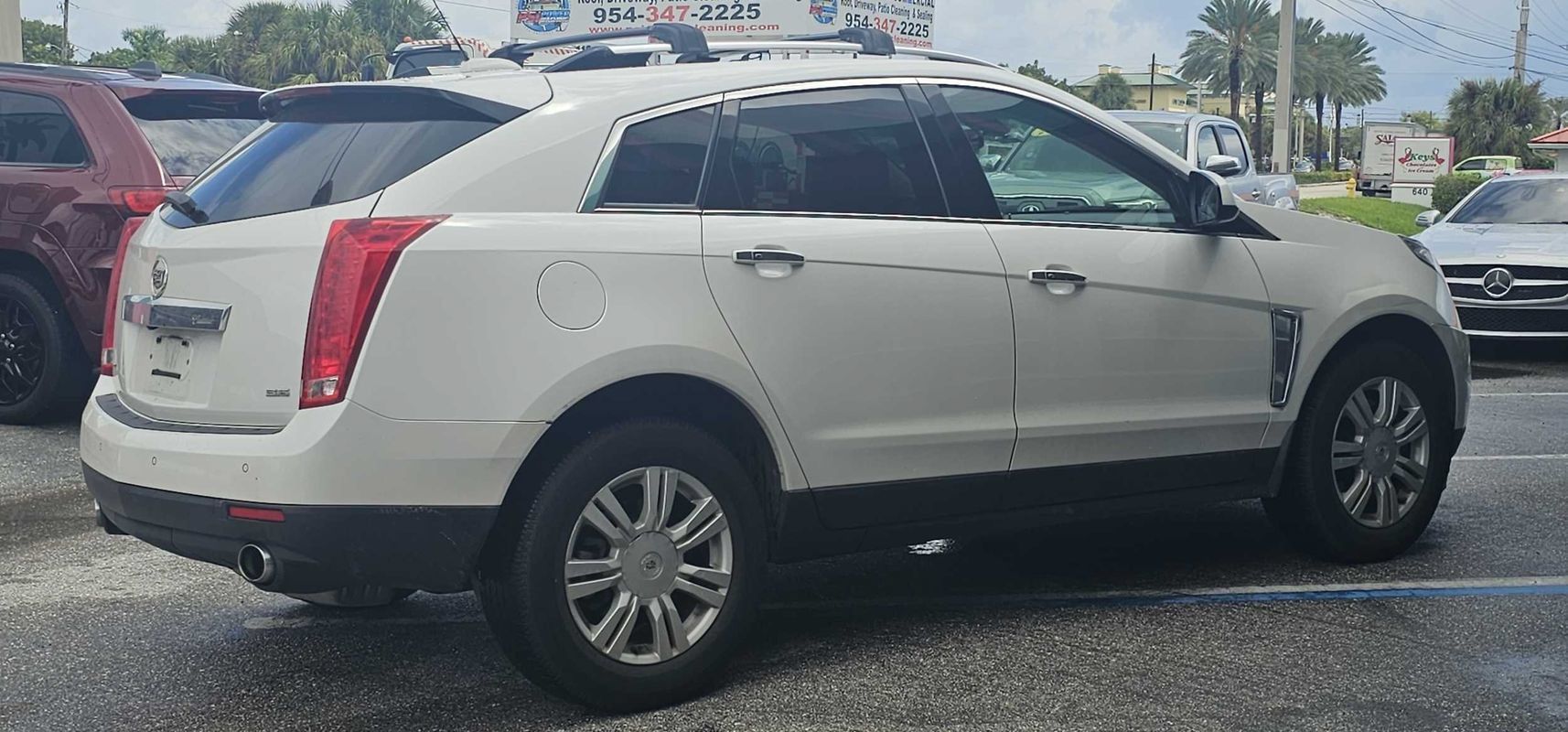 Used 2016 Cadillac SRX Luxury FWD image 5