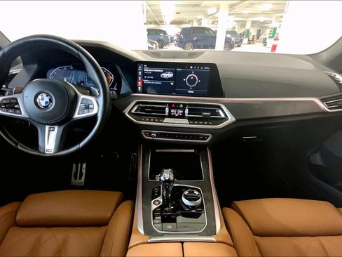 Used 2023 BMW X5 xDrive40i w/ Executive Package image 16