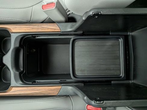 Used 2022 Honda CR-V Touring image 24