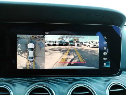 Used 2023 Mercedes-Benz E 350 Sedan image 8